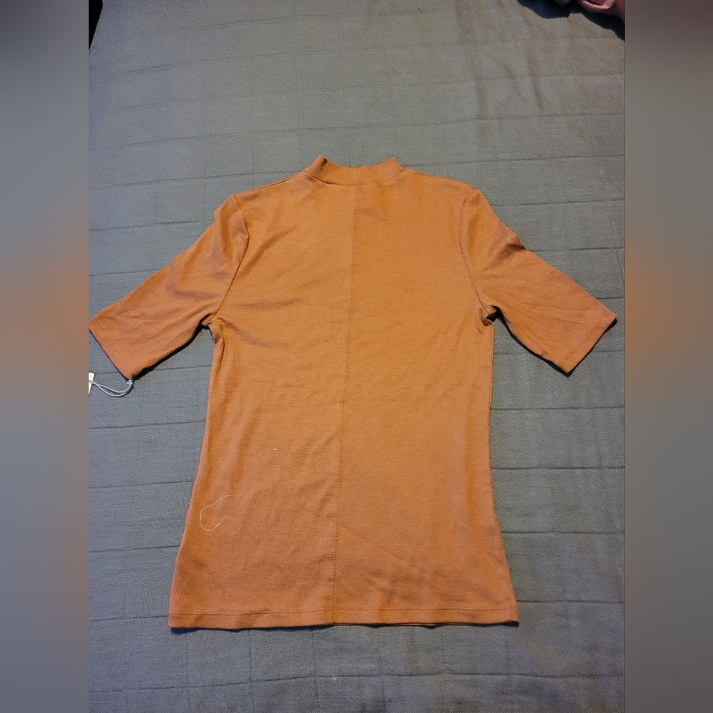 Shirt - Picture 4 of 4